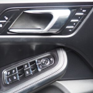PORSCHE MACAN Stationwagon 5 drs | ABC Exclusive