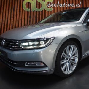 VOLKSWAGEN PASSAT Sedan 4 drs | ABC Exclusive
