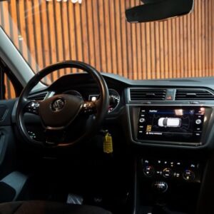 VOLKSWAGEN TIGUAN SUV 5-drs | ABC Exclusive