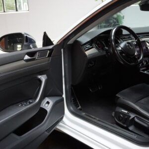 VOLKSWAGEN ARTEON Hatchback 5 drs | ABC Exclusive