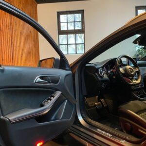 MERCEDES-BENZ GLA-KLASSE Stationwagon 5 drs | ABC Exclusive