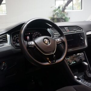 VOLKSWAGEN TIGUAN SUV 5-drs | ABC Exclusive