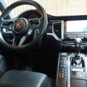 PORSCHE MACAN Stationwagon 5 drs | ABC Exclusive